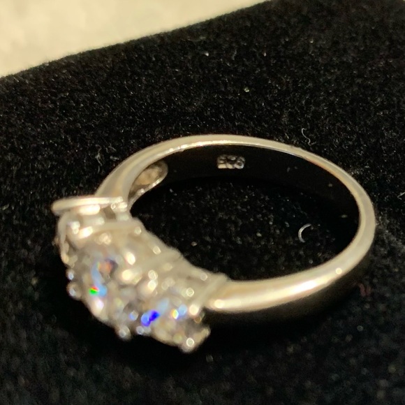 Sterling Silver 925 CZ Graduated Wedding Engagement Ring sz 6.25 - Picture 7 of 9